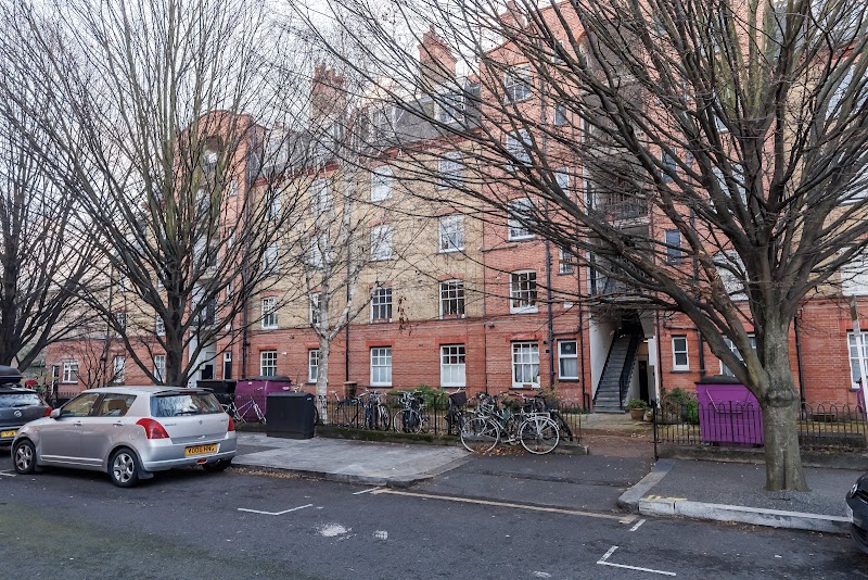 Lloyds Estate Agents photo 2