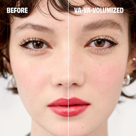 Benefit Cosmetics Boutique & Brow Bar by null