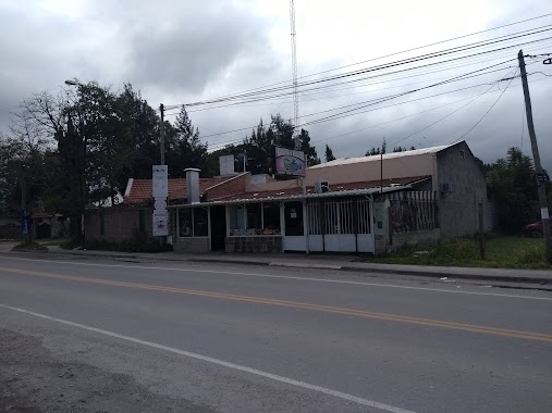 ADRIANO SAN LUIS PANADERIA Y HELADERIA, Author: Luigi Keynes