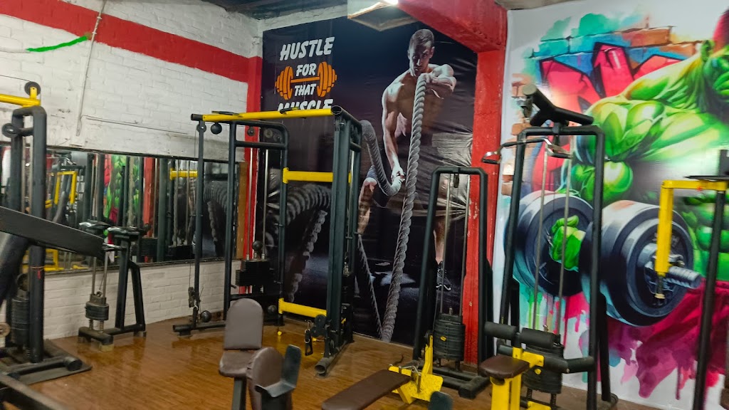 Muscle Studio Unisex Gym