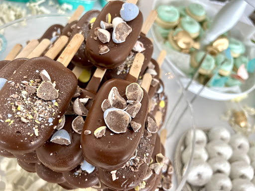 Moozie’s Cake Studio
