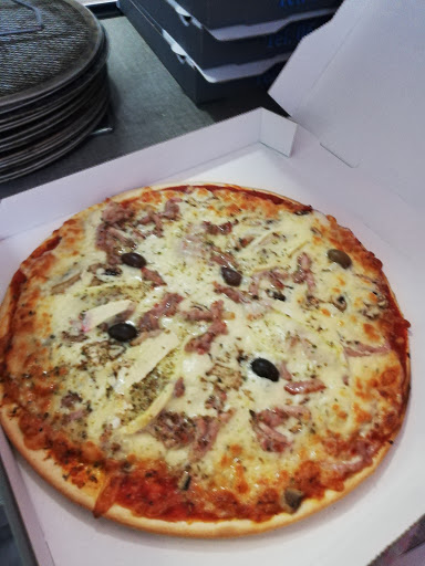 Photo 4 - PizzasLolo