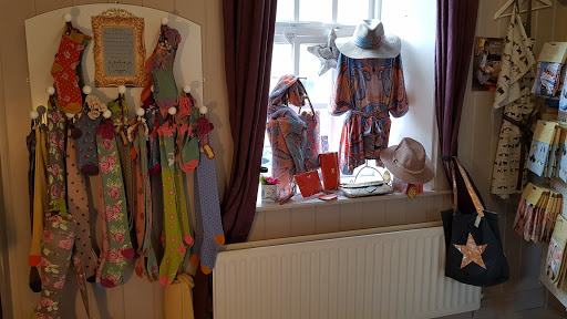 Lime Tree Gallery - Visual