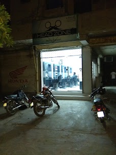 Head Zone Saloon lahore