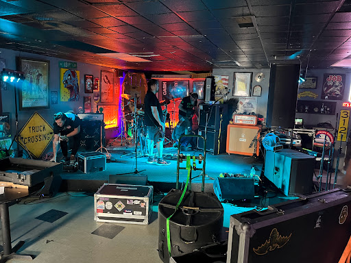 Tribble's Bar - Visual