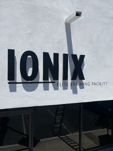 IONIX - Visual
