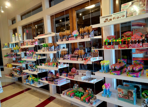 The Candy Box - Visual