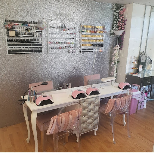 GLOW Beauty Clinic & Academy