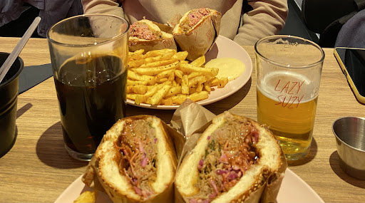 Le Gourmet Burger