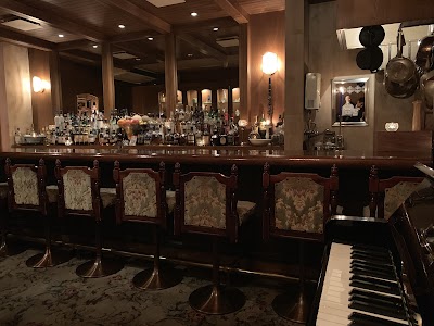 BAR ZANQ fruit cocktail