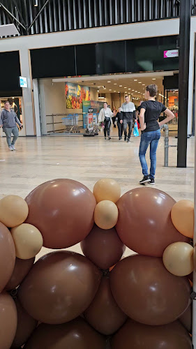 Reacties en beoordelingen van Winkelcentrum Dukenburg