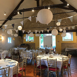 Photo n°5 de Le Domaine de la Cour, en Normandie, chambres, piscine, gite, reception, seminaire à Aunou-sur-Orne (Lieu de mariage)