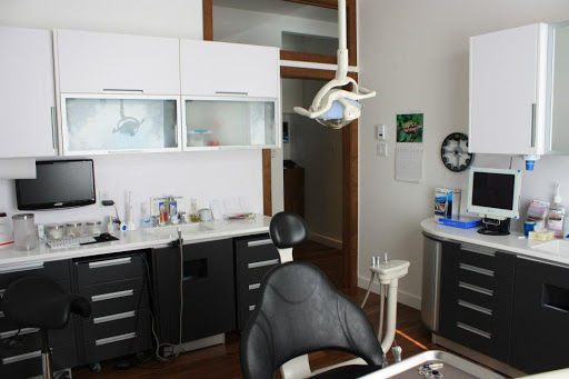 Delisle Bourgeois Dental Clinic - Thumbnail