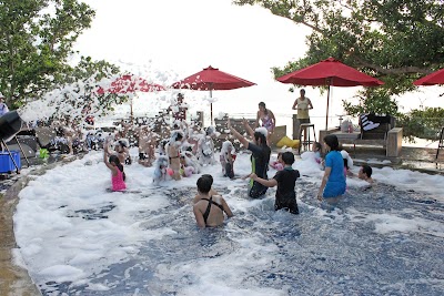 Photos of Aston Anyer