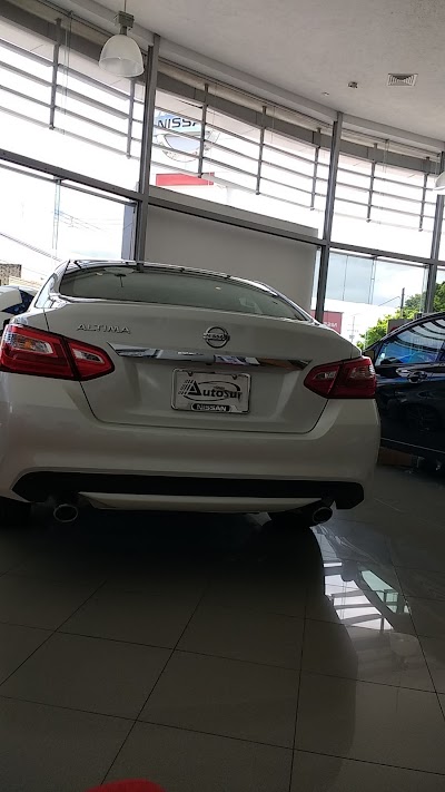 Photos of Nissan Ciudad Del Carmen