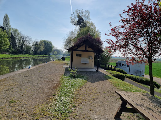 Halte nautique, Orconte