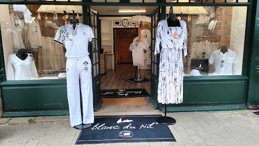 Blanc du Nil, vêtements homme et femme, remparts de Guérande Gallery - France