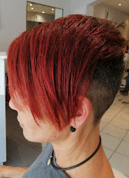 Photo n°14 de JOLYANA Coiffure à Martigues (Salon de coiffure)