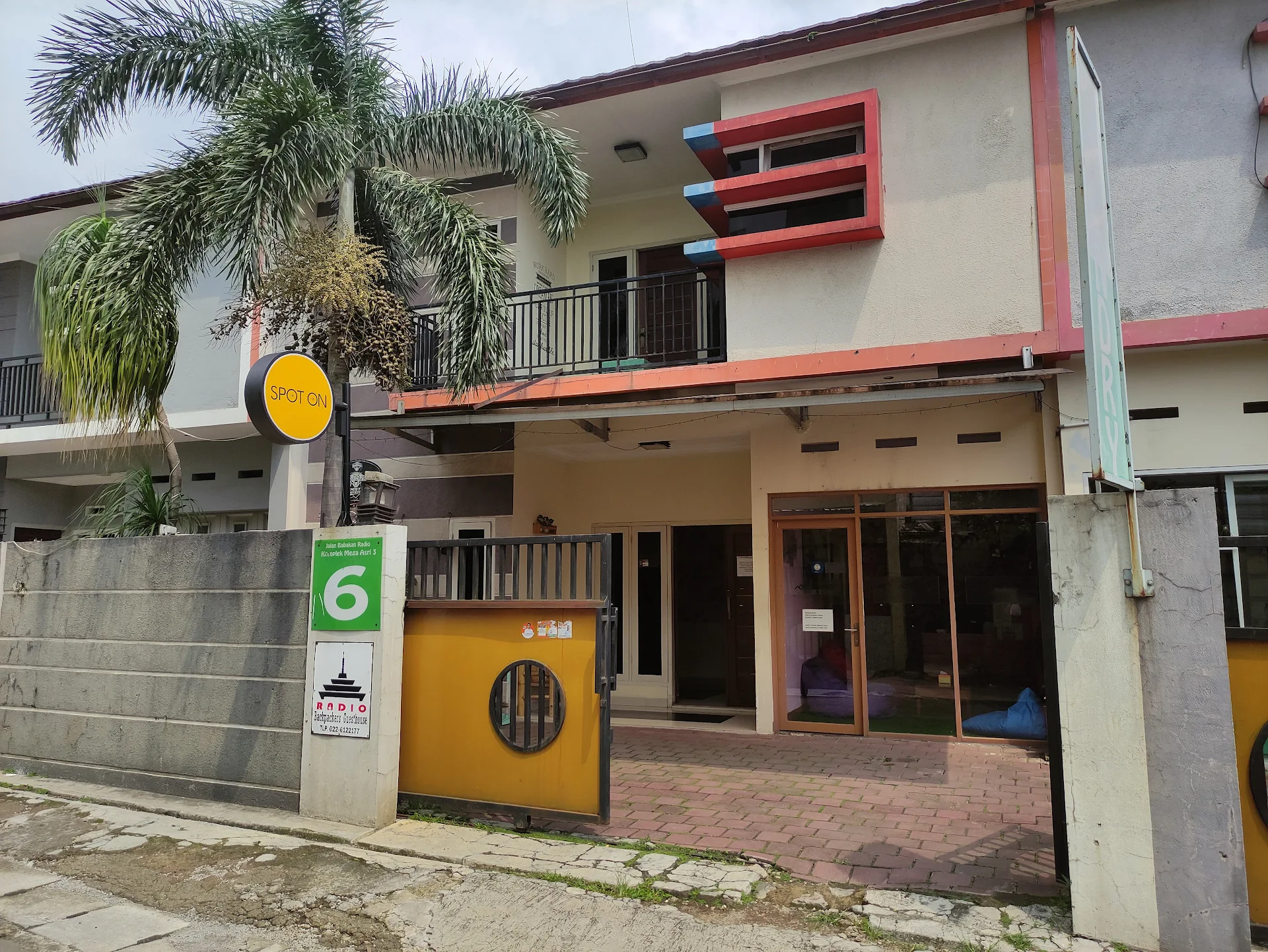 Radio Backpacker Guesthouse RBG SYARIAH