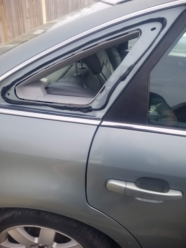 Crystal Clear Auto Glass LLC Mobile Glass. - Thumbnail