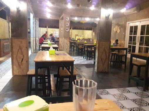 Penny Lane Bar & Resto, Author: Kurniawan Catur