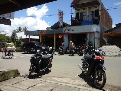 Photos of pasar pekan kamis