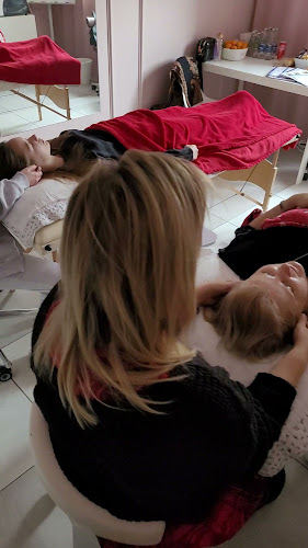 Studio Piękna Gloria - Depilacja Woskiem i Masaże - Salon piękności
