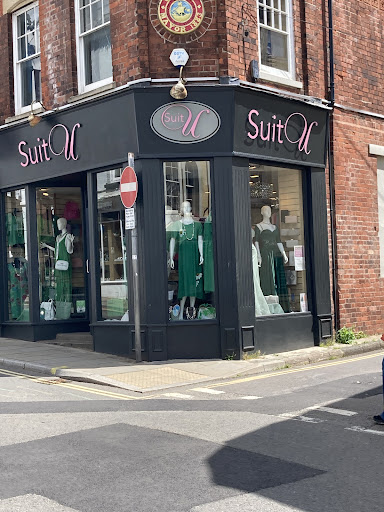 Suit U - Visual
