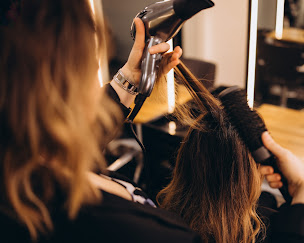Photo n°14 de Coiffeur Barbier Dumont Laumière à Paris (Magasin de produits de beauté)