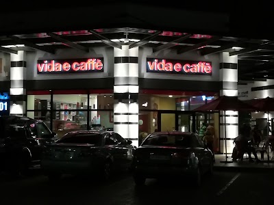 vida e caffè - Junction Mall