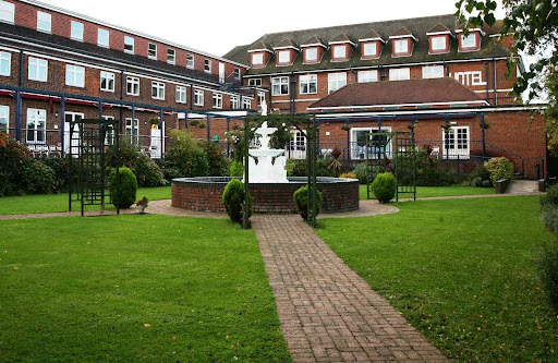 Best Western The Thurrock Hotel