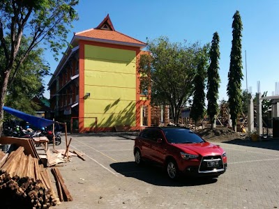 Photos of Junior High School 19 Surabaya