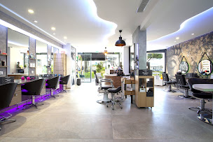 Photo n°3 de Jungle STORE Coiffure & Make-up & Onglerie à Antibes (Salon de manucure)