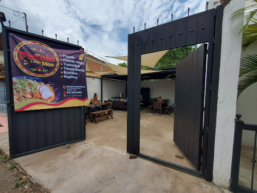 Pozole y algo Más