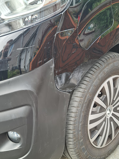 FRF Accident Repair Centre - Thumbnail