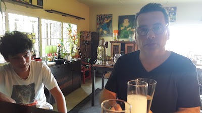 Photos of L&acute;En&acute;K