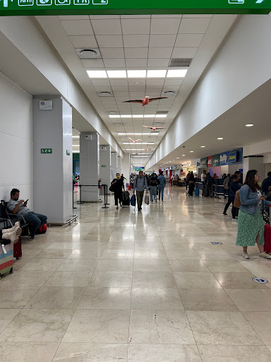 Mérida International Airport Gallery - United States