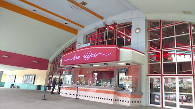 Photos of Regal Cinemas Avenues 20 & RPX
