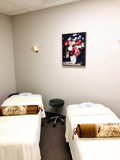 Mend Me | Hand and Stone Massage Therapy in Glen Mills