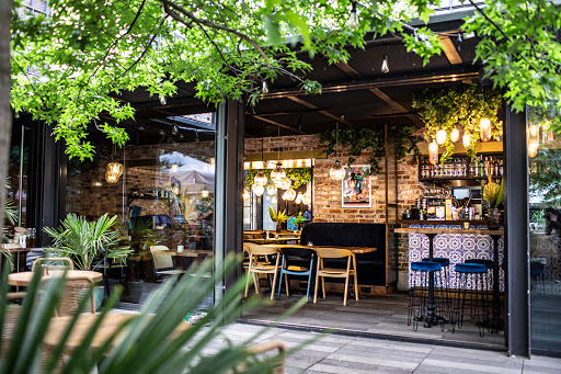 Zachodni Brzeg - Hala Koszyki