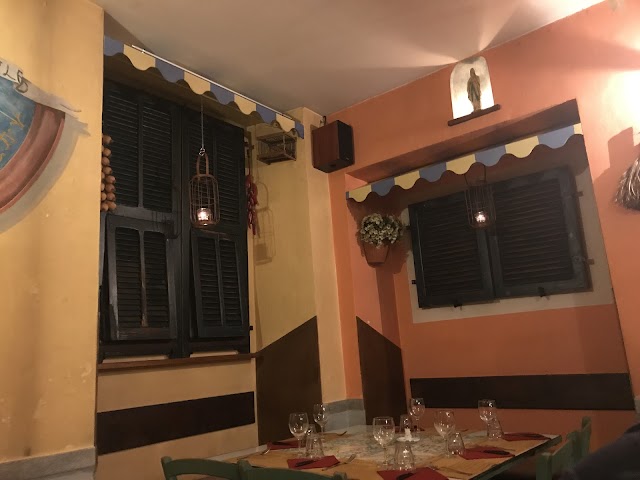Osteria Mezzaluna