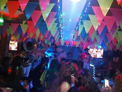 Photos of El Chupe Tienda Popular