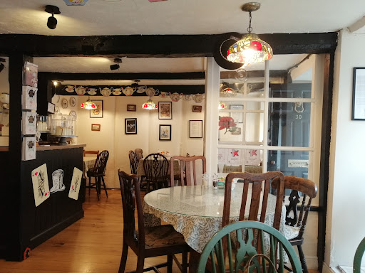 Beau's Tea Rooms Gallery - United Kingdom