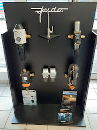 Photo n°9 de CEDEO Evreux la Madeleine : Sanitaire - Chauffage - Plomberie à Évreux (Fournisseur de matériel d'éclairage scénique)