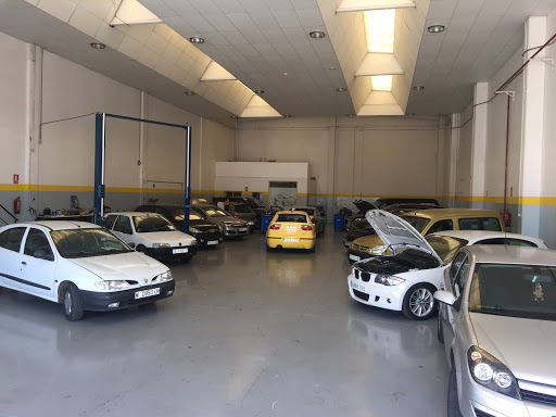 UCI-Auto - Visual