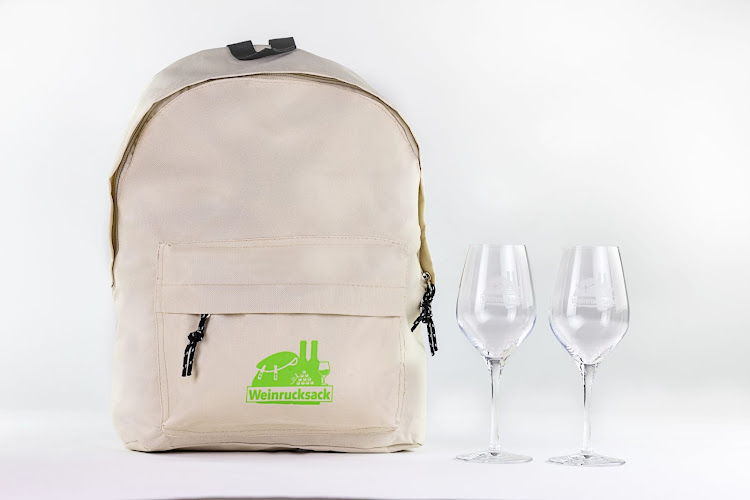 Weinrucksack photo