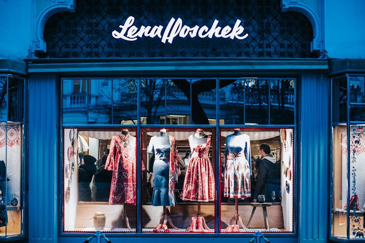 Lena Hoschek by null
