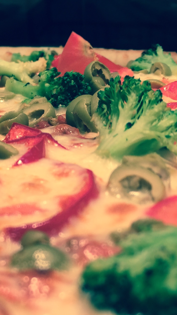 KM PIZZA & Wezo Istanbul kebab vestibul metra Ládví