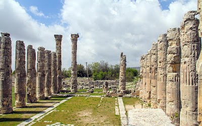 Zeus Tapınağı Ve Kilise