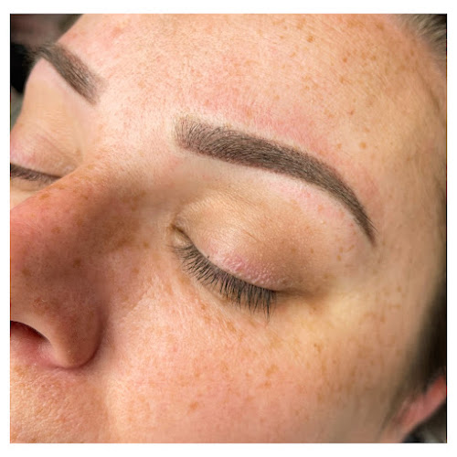 Bo Chic & Collective Beauty - Barber shop